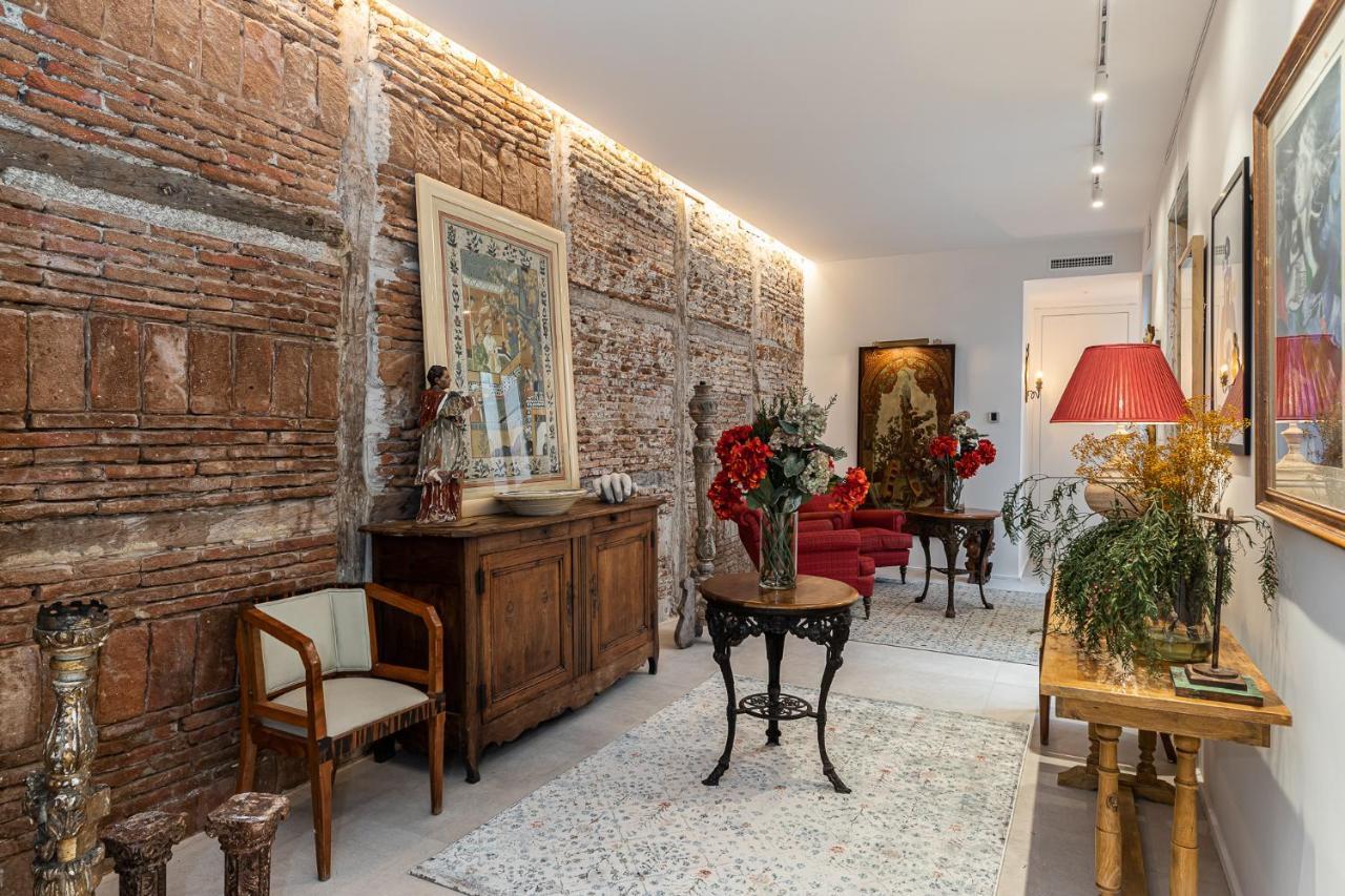 Queens House Chueca มาดริด ภายนอก รูปภาพ